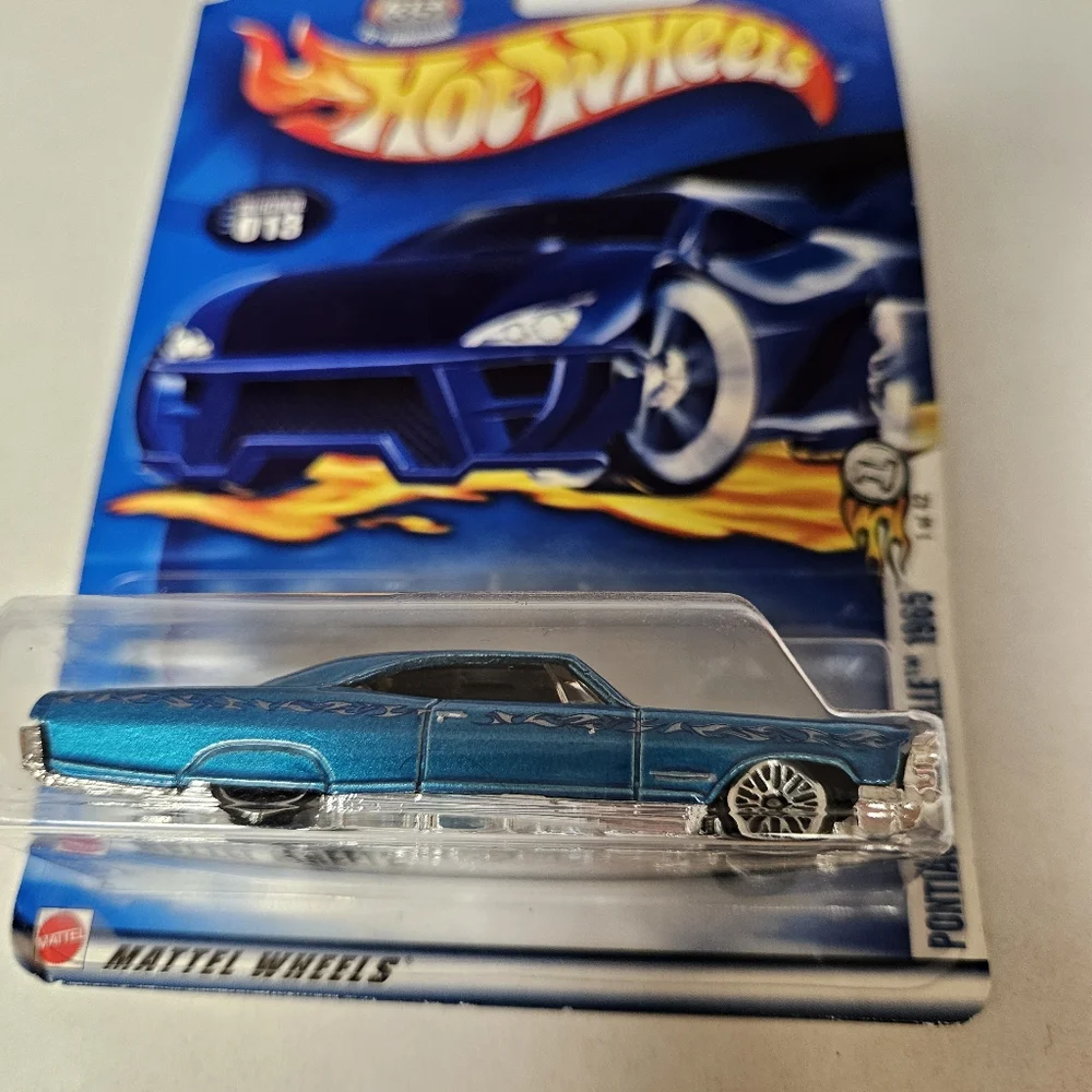 Blue Pontiac Firebird‎ 1965 Die-Cast Car